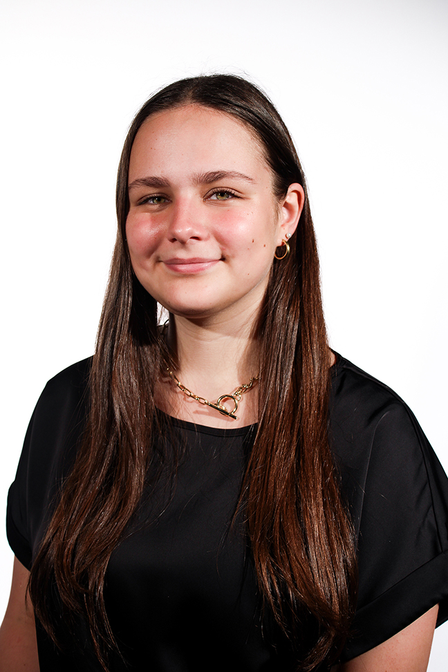 Headshot of Gwen Hanson